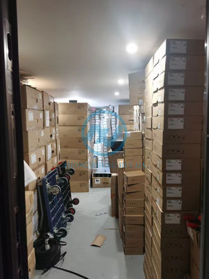 NETAPP DS224C FAS2750 Server X5726A Fornitore di alimentazione 114-00148 con amperaggio 4.3A a 240V