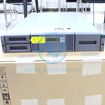 Interfaccia USB Hpe AK379A 36TB/72TB Storage Works Msl2024 0 drive/24 slot 2U RM Tape Drive